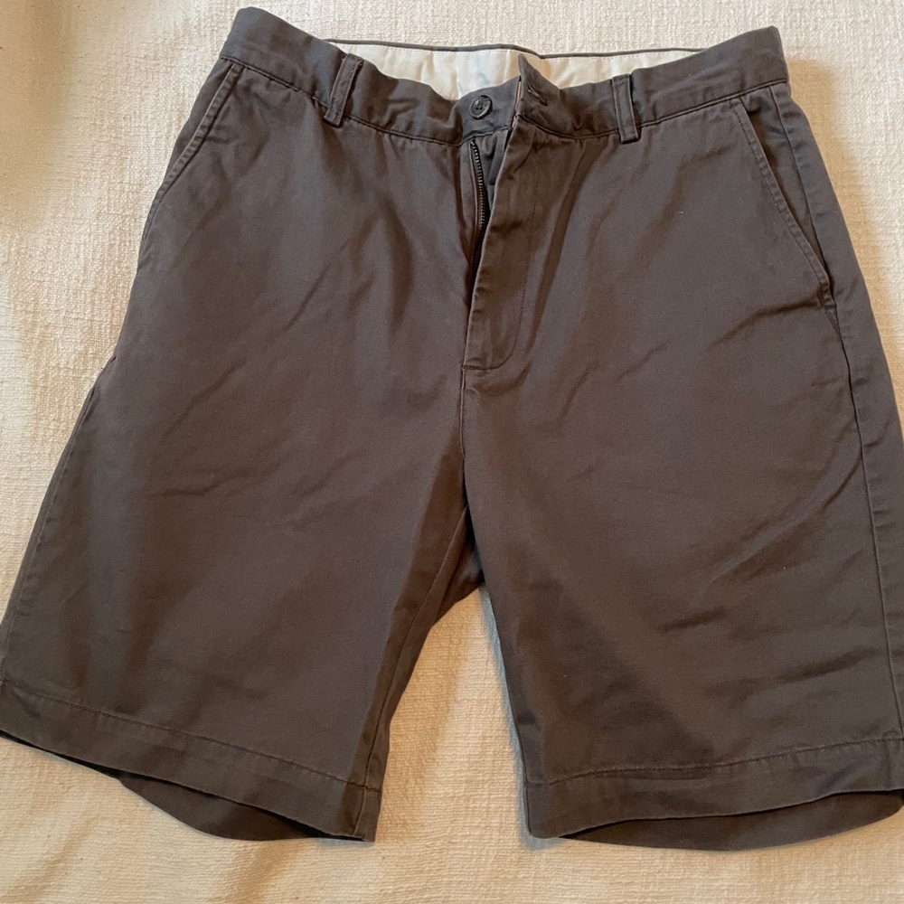 Men’s Grey khaki shorts